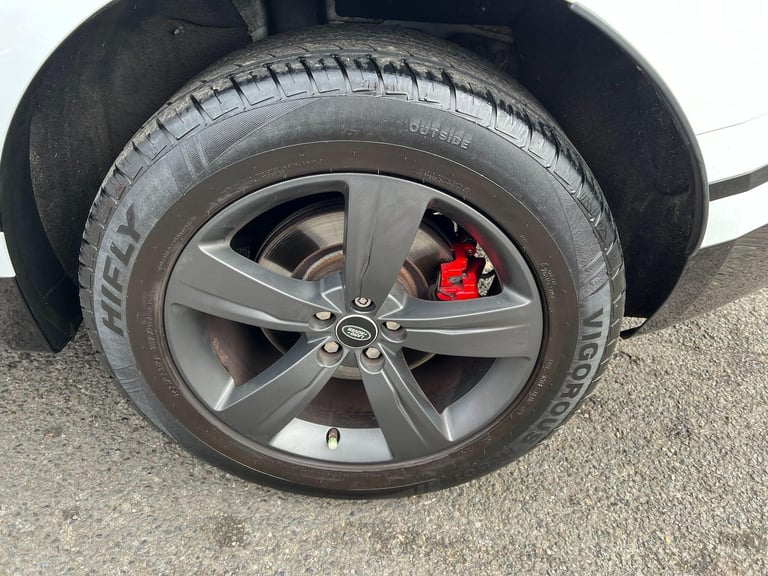 2017 Land Rover Range Rover Velar 2.0 D180 R-Dynamic S Auto 4WD Euro 6 (s/s) 5dr ESTATE Diesel Au...