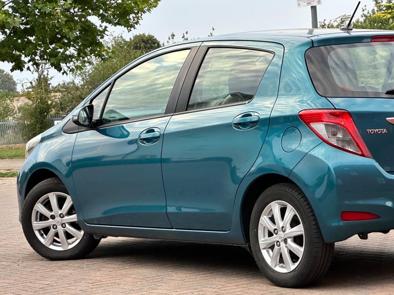 2013 Toyota Yaris 1.33 Dual VVT-i TR Euro 5 5dr HATCHBACK Petrol Manual