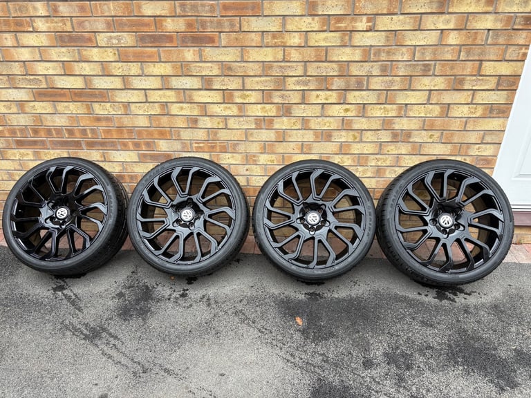 VW 20” alloys wheels