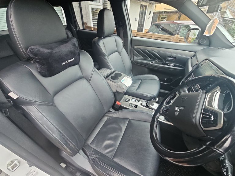 Mitsubishi, OUTLANDER, Estate, 2019, Other, 2360 (cc), 5 doors