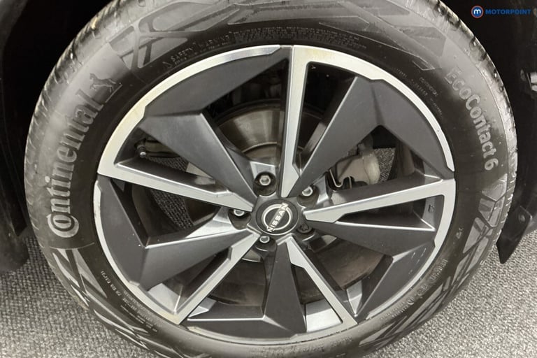 2022 Nissan Qashqai 1.3 DiG-T MH 158 Tekna 5dr Xtronic HATCHBACK PETROL Automatic