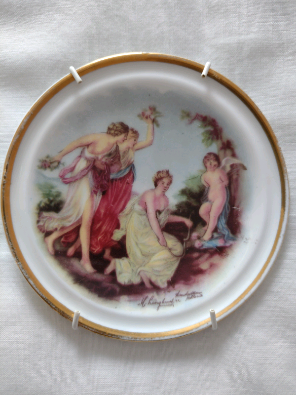 Small Vintage Regency Dish/Plate. In excellent condition in box!!