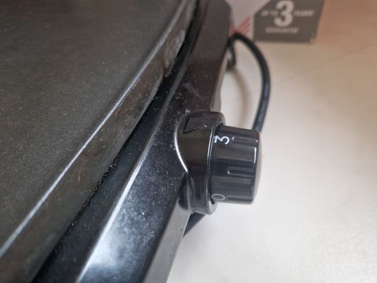 George Foreman Large Grill & Griddle Box Included