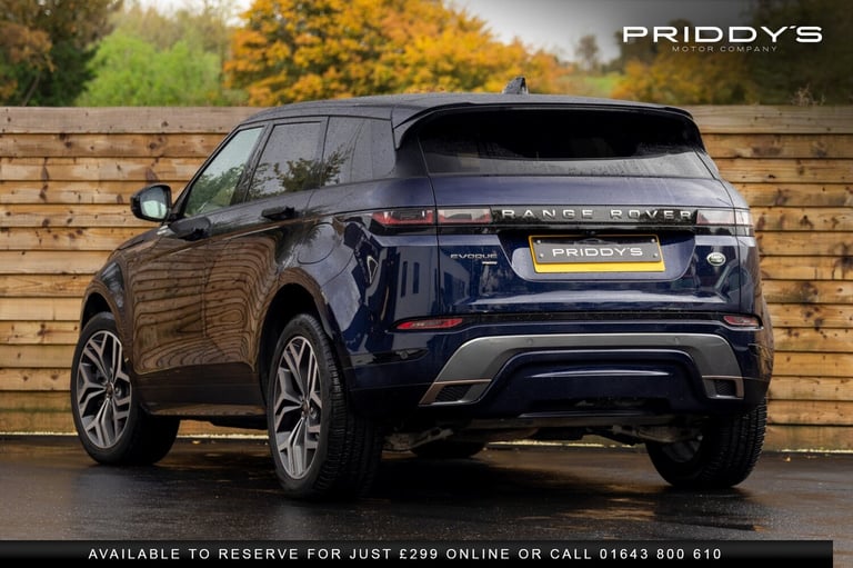 LAND ROVER RANGE ROVER EVOQUE 1.5 P300e 12.2kWh R-Dynamic HSE - Heated wheel,