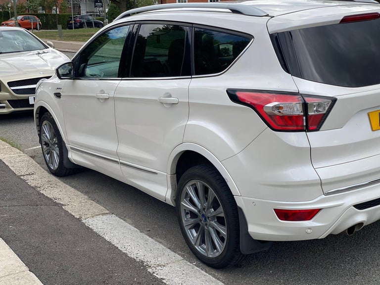 Ford, KUGA VIGNALE, Hatchback, 2019 mileage 50000