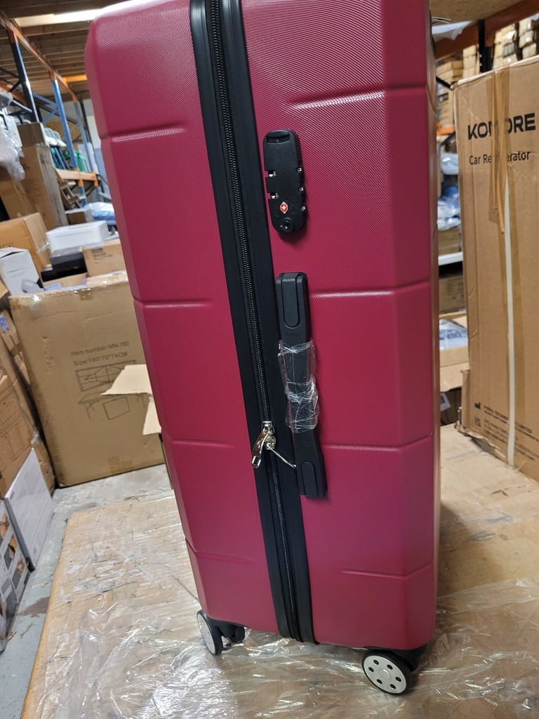 A new 3 pcs burgundy coloured hard shell Suitcase set 28inch 24inch 