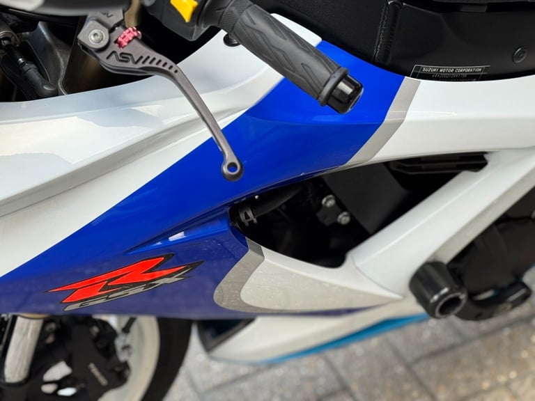 SUZUKI GSXR 600 K9 2011 (60) 25TH ANNIVERSARY EDITION + NUMBER 12/25 MADE TOTAL