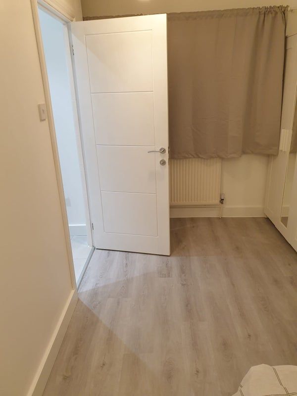 Large Ensuite room with kitchenette