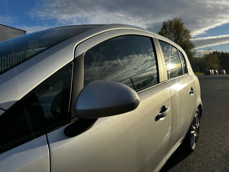 2009 Vauxhall Corsa 1.4i 16v SXi 5dr HATCHBACK Petrol Manual