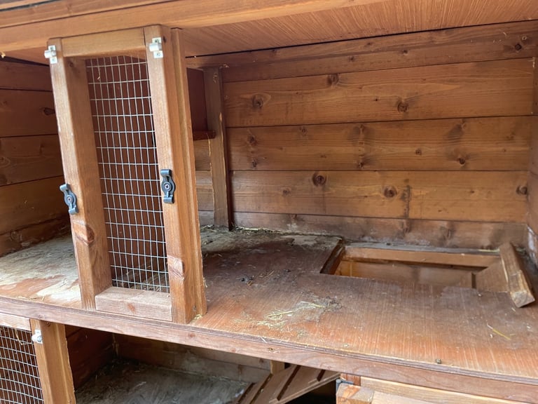 Rabbit hutch 