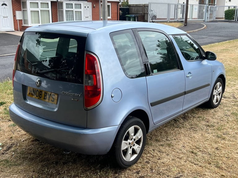 2008 Skoda Roomster 1.6 16V 2 5dr Tiptronic MPV Petrol Automatic