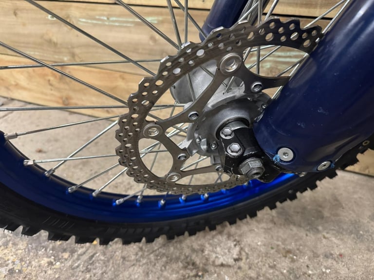 YAMAHA YZF 450 2024 MOTOCROSS BIKE ELECTRIC START 