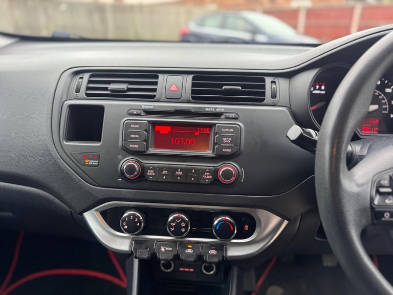 2015 Kia Rio 1.25 1 3dr HATCHBACK PETROL Manual