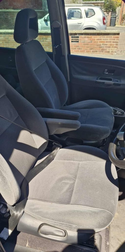 Ford, GALAXY, MPV, 2004, Manual, 1896 (cc), 5 doors