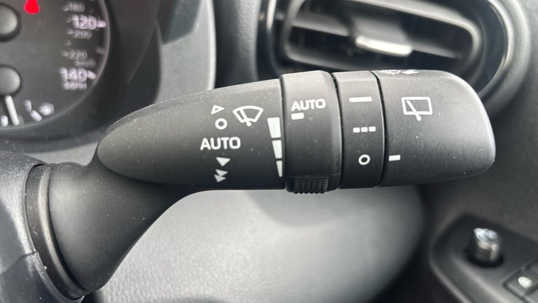 2022 Toyota Yaris 1.5 Hybrid Icon 5dr CVT Hybrid Hatchback Hatchback Hybrid Automatic