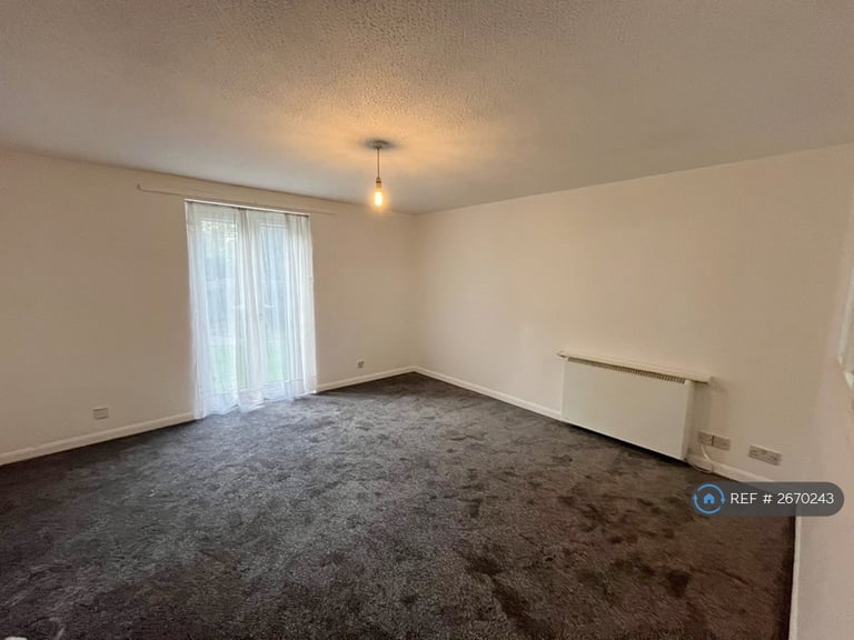 2 bedroom flat in Bevills Place, March, PE15 (2 bed) (#2670243)