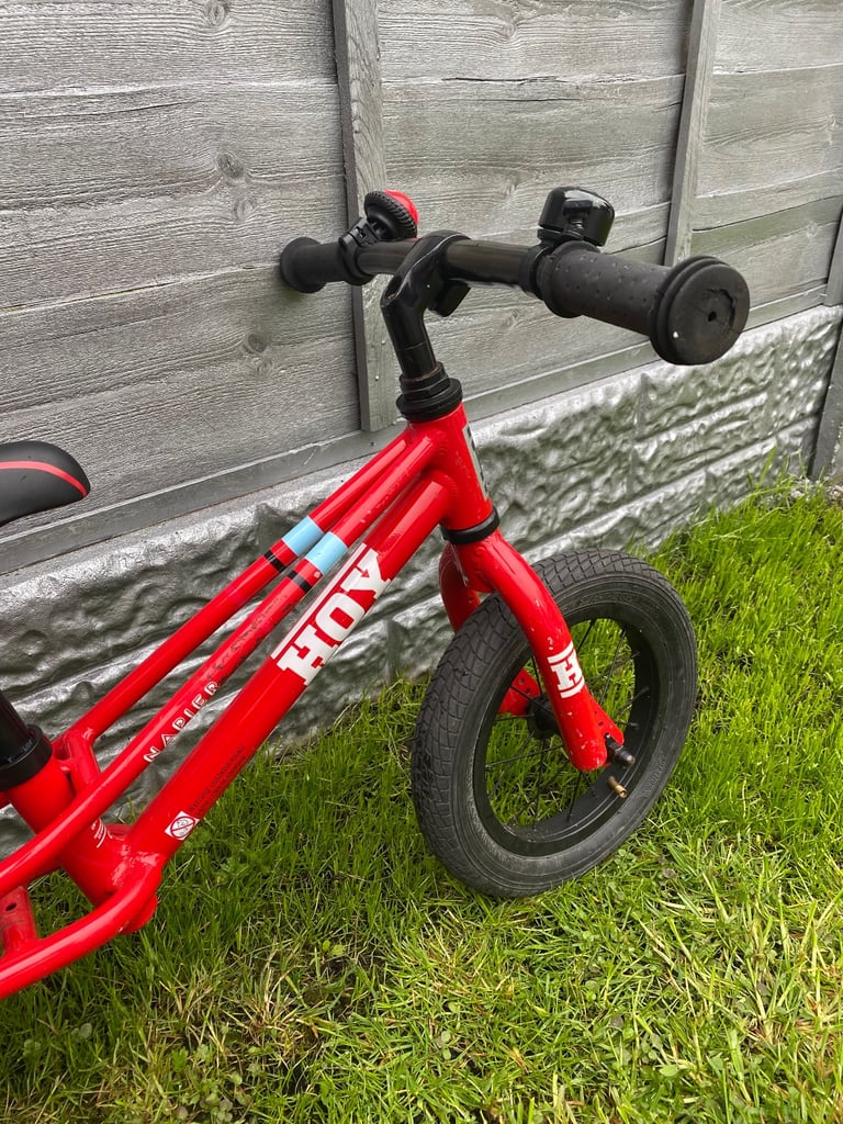 Kids/boys  balance bike/ Hoy Napier 12”