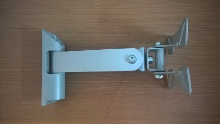 New TV or Monitor wall bracket mount,
