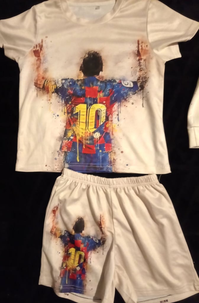 Boys 3 piece Messi set and 1 3D football tshirt age 6-7