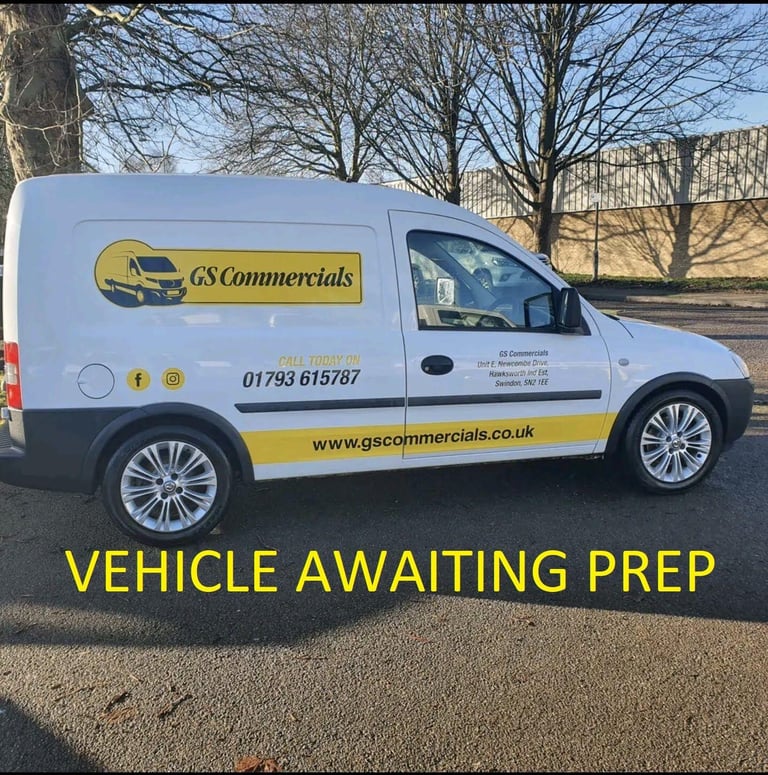 image for  Ford Transit 2.4 TDi 350 RWD L3 4dr (DRW) Diesel Manual