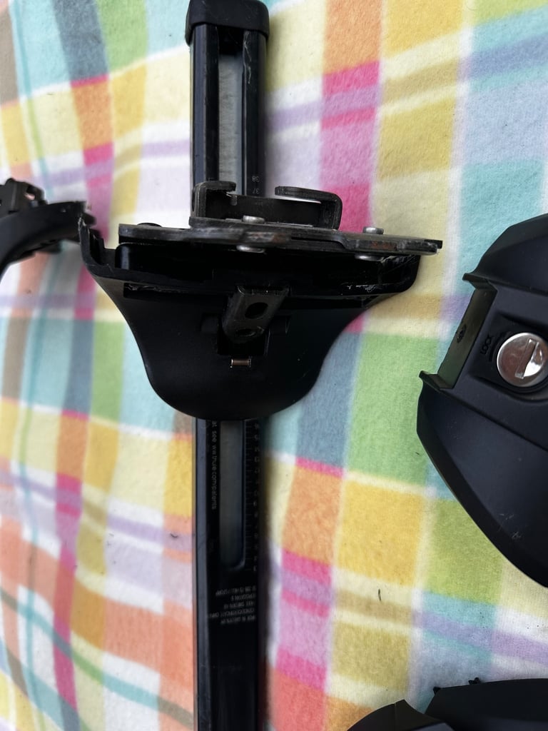 Thule XT kit 3006 Rapid Release roof bars Vauxhall