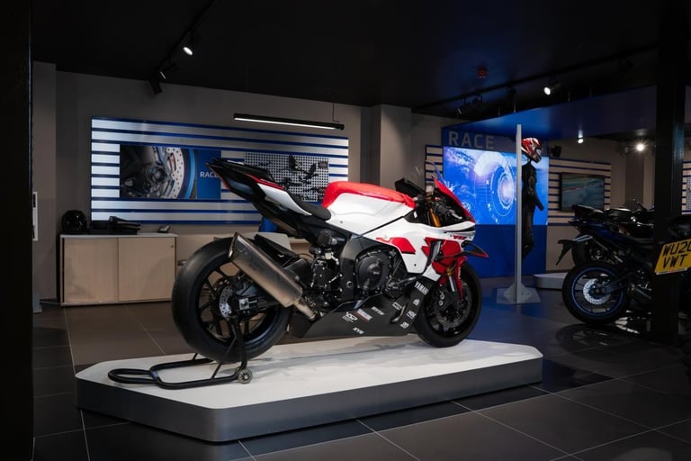 YAMAHA R1 GYTR - YAMAHA 70TH ANNIVERSARY - YRT SUZUKA 8 HOURS REPLICA