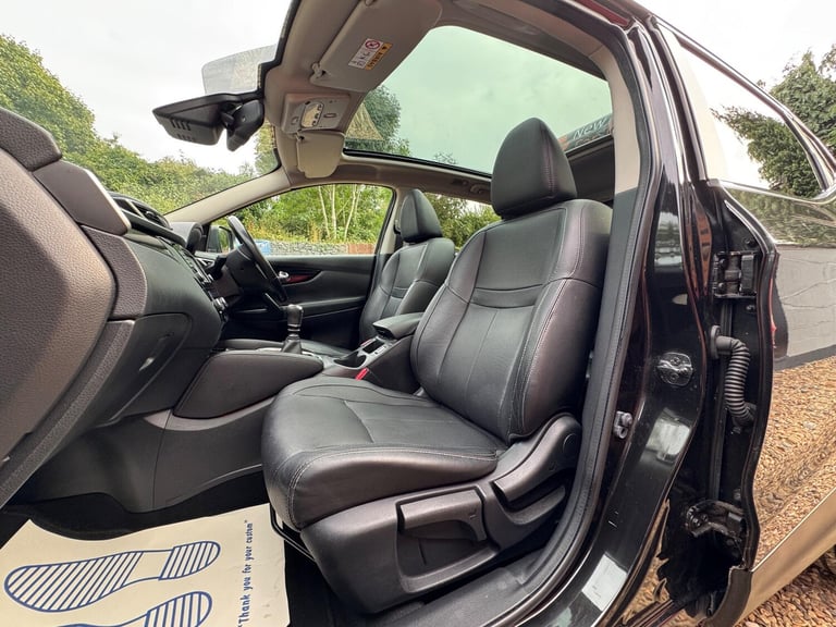 2015 Nissan Qashqai 1.6 DIG-T Tekna 2WD Euro 6 (s/s) 5dr HATCHBACK Petrol Manual