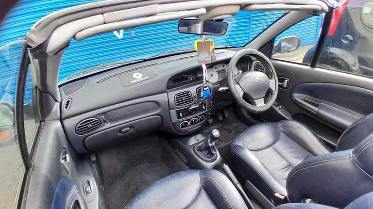 2002 Renault Megane 1.6 16V Dynamique + 2dr COUPE Petrol Manual