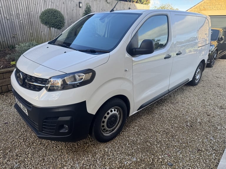 2022 Vauxhall Vivaro 1.5 L1H1 F2700 DYNAMIC S/S Manual Panel Van Diesel Manual