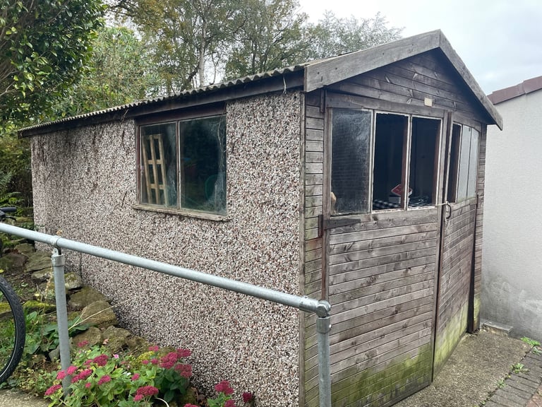 image for FREE Corrugated iron shed