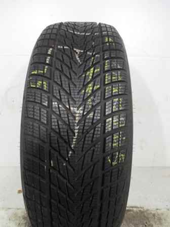 M245 1X 205/55/17 95H GOODYEAR ULTRAGRIP PERFORMANCE 3 * M+S 1X7,5MM TREAD DOT 4923 