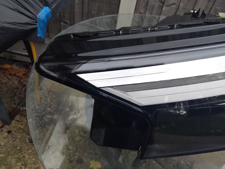 2024 Audi Q4 e Tron Led n/s headlight 