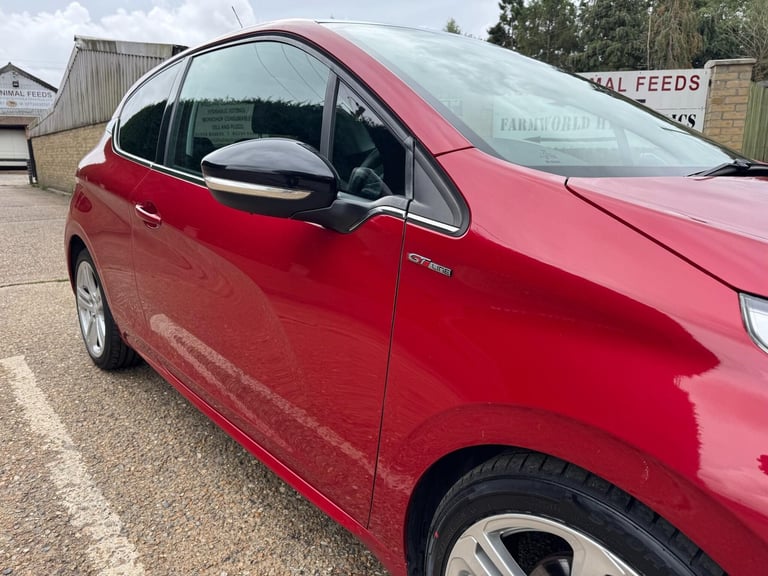 2016 Peugeot 208 1.2 Puretech Gt Line Hatchback HATCHBACK Petrol Manual