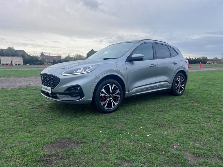 2023 Ford Kuga 2.5 EcoBoost Duratec 14.4kWh ST-Line X SUV 5dr Petrol Plug-in