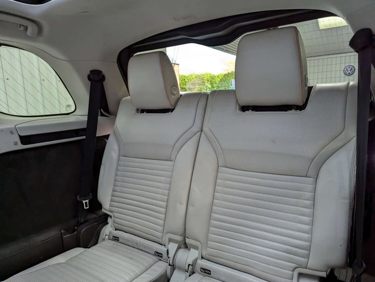 2017 Land Rover Discovery 2.0 Discovery HSE SD4 Auto 4WD 5dr SUV Diesel Automatic