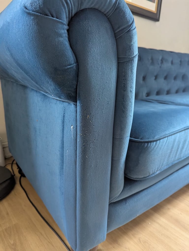 Blue Velvet Chesterfield Sofa 