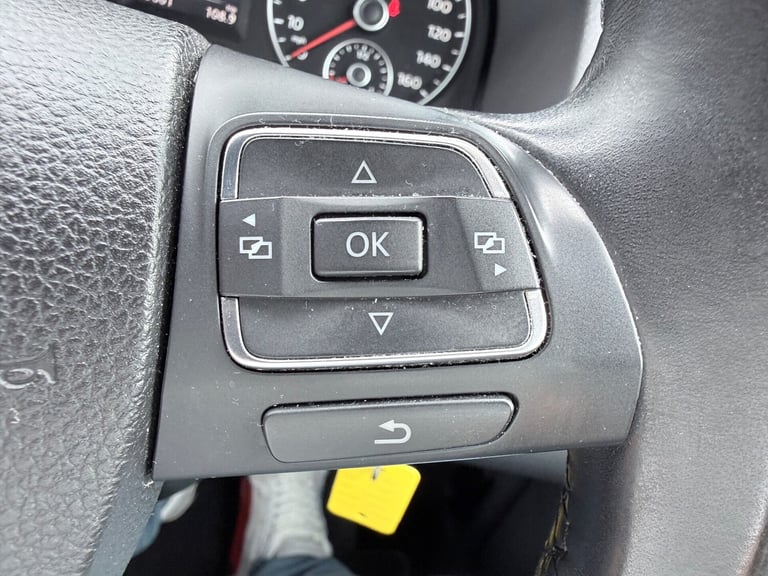 2012 Volkswagen Touran SPORT TDI BLUEMOTION TECH 7 SEATER MPV Diesel Manual