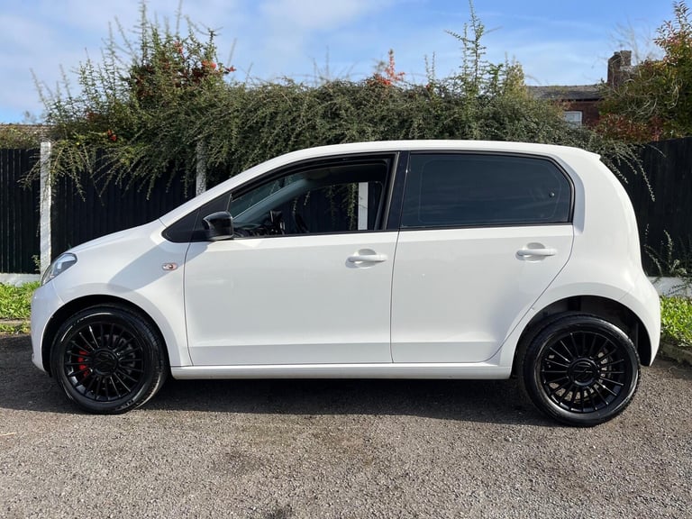 2015 Volkswagen up! 1.0 High up! Euro 5 5dr HATCHBACK Petrol Manual