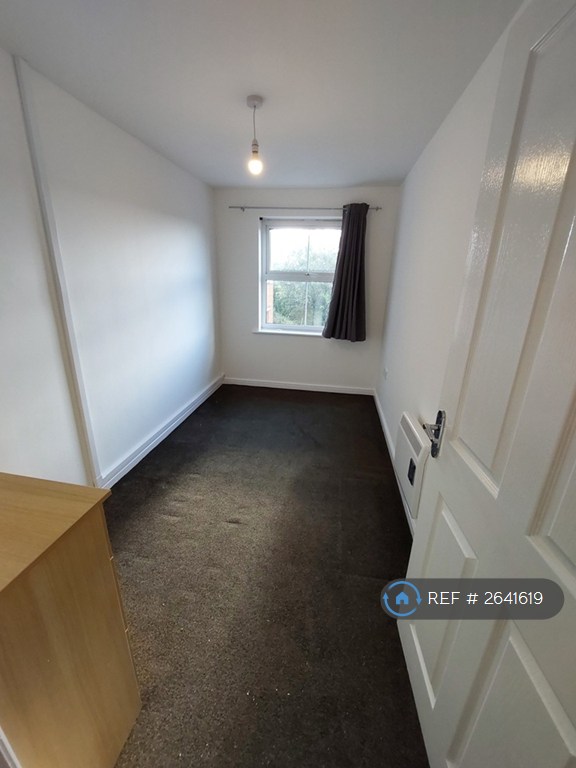 2 bedroom flat in Alma Wood Close, Chorley, PR7 (2 bed) (#2641619)
