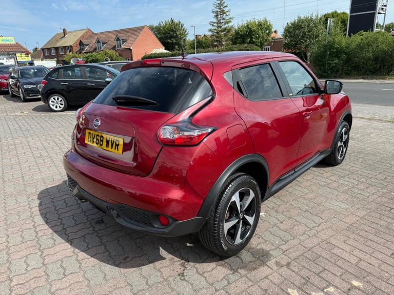 2018 Nissan Juke 1.6 Bose Personal Edition Euro 6 5dr HATCHBACK Petrol Manual