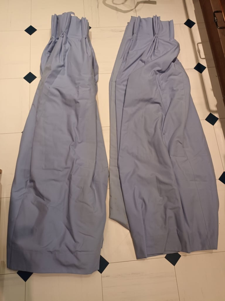 2 pair's of Curtains. 