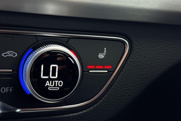  Audi Q5 2.0 TFSIe 50 S line SUV 5dr Petrol Plug-in Hybrid S Tronic quattro Euro 6 ( Petrol/Elect...