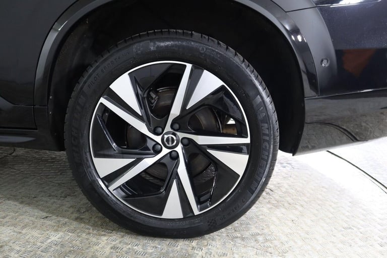 2022 Volvo XC90 2.0h T8 Recharge 18.8kWh Plus Auto 4WD Euro 6 (s/s) 5dr ESTATE PETROL/ELECTRIC Au...