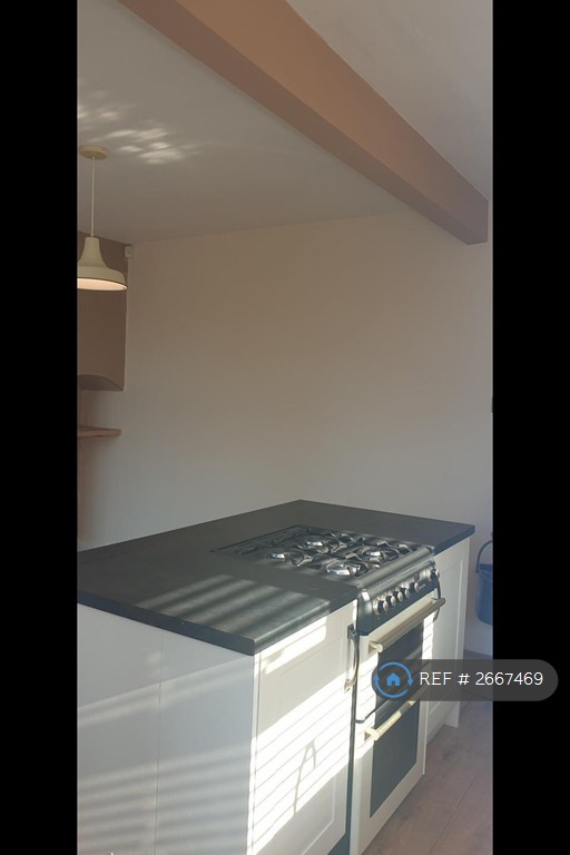 3 bedroom house in Kenmore Road, Bradford, BD6 (3 bed) (#2667469)