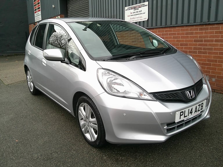 image for HONDA JAZZ 1.4 i-VTEC ES Plus 2014
