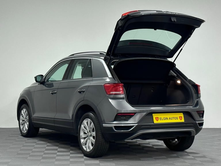 2018 Volkswagen T-Roc SE 1.6 TDI SE ( 115 bhp ) HATCHBACK Diesel Manual