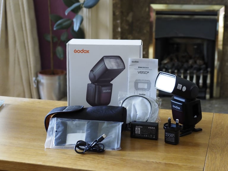 image for GODOX V850iii FLASH GUN