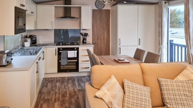 Sunseeker Supreme 2022 static caravan at Hoburne Devon Bay, Paignton