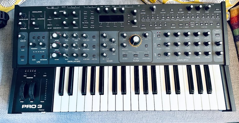 image for Sequential Circuits Pro 3 Analog Hybrid Synthesizer