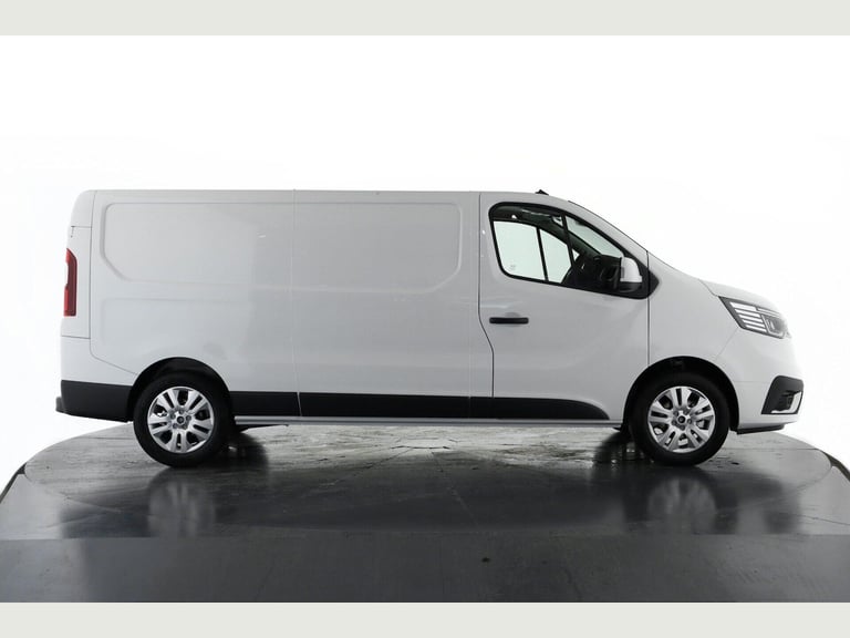 2025 Renault Trafic LL30 Blue dCi 150 Extra [Safety] Van PANEL VAN Diesel Manual